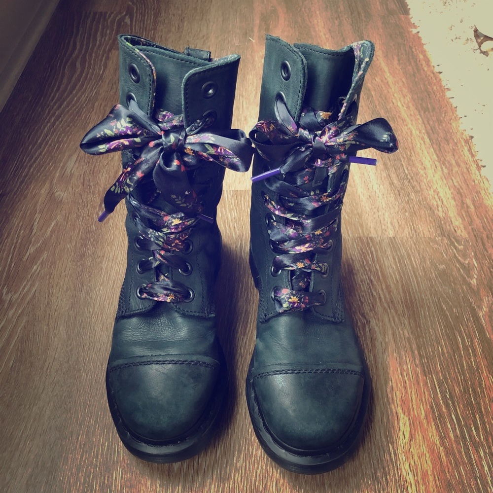 Black Doc Martin boots with ribbon laces